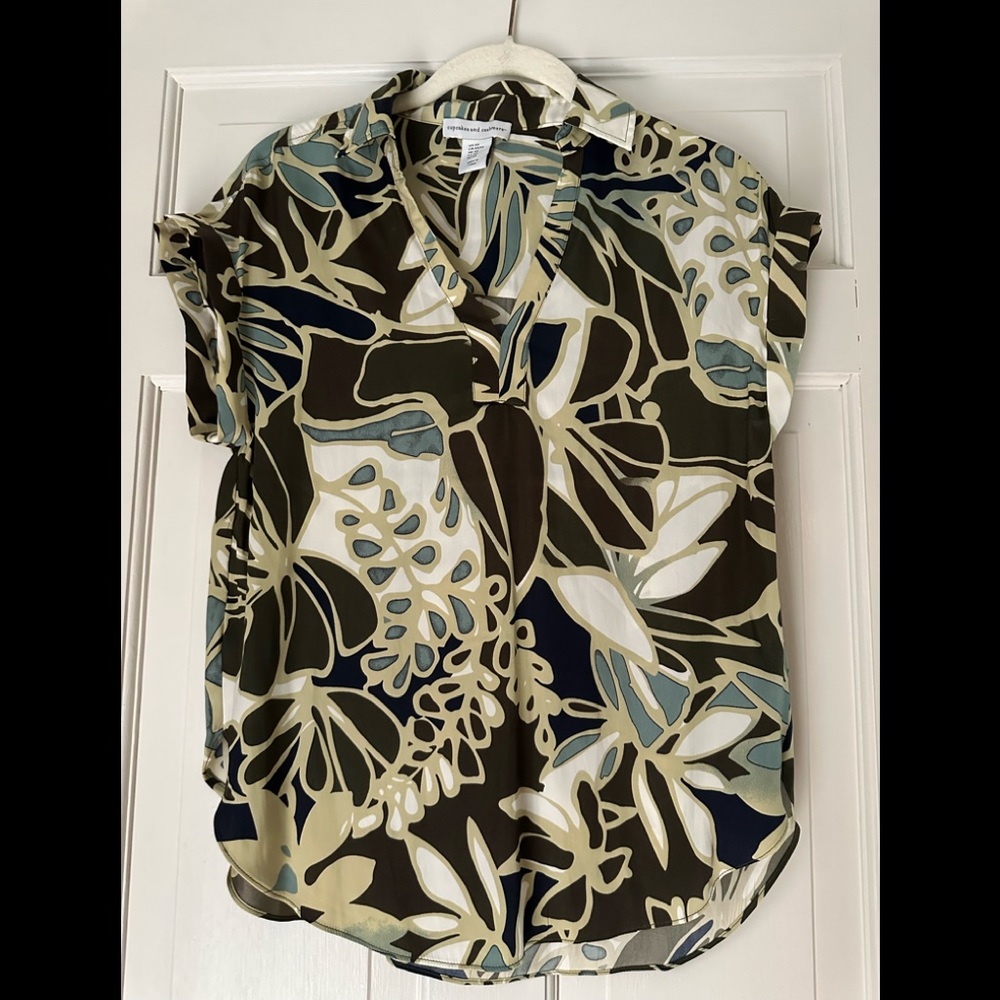 Cupcakes & Cashmere XS Shirt